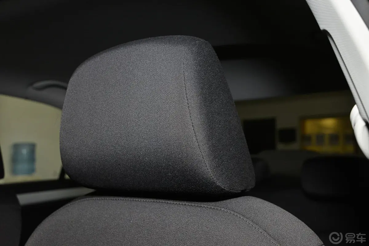 捷达1.6L 手动舒适型驾驶员头枕