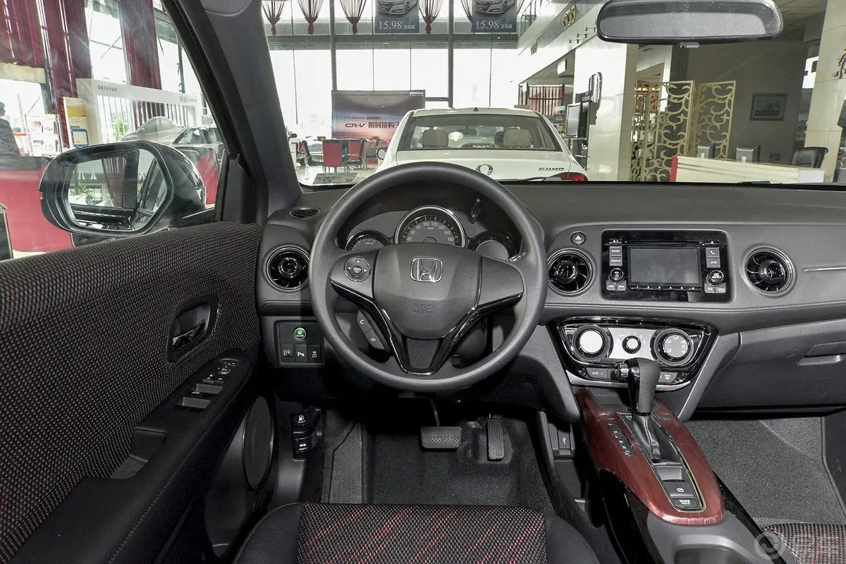 本田XR-V1.8L EXi CVT 舒适版驾驶位区域
