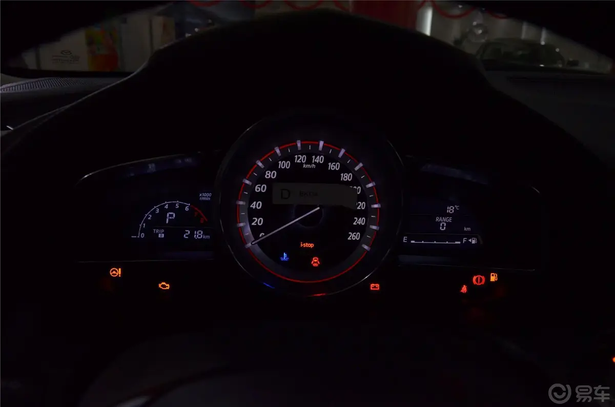 马自达3 昂克赛拉三厢 1.5L 自动 舒适型仪表盘背光显示