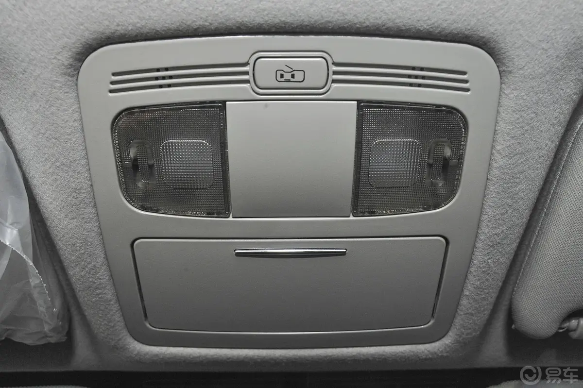 吉利GX7经典版 1.8L 手动 电商专供版 国Ⅴ前排车顶中央控制区