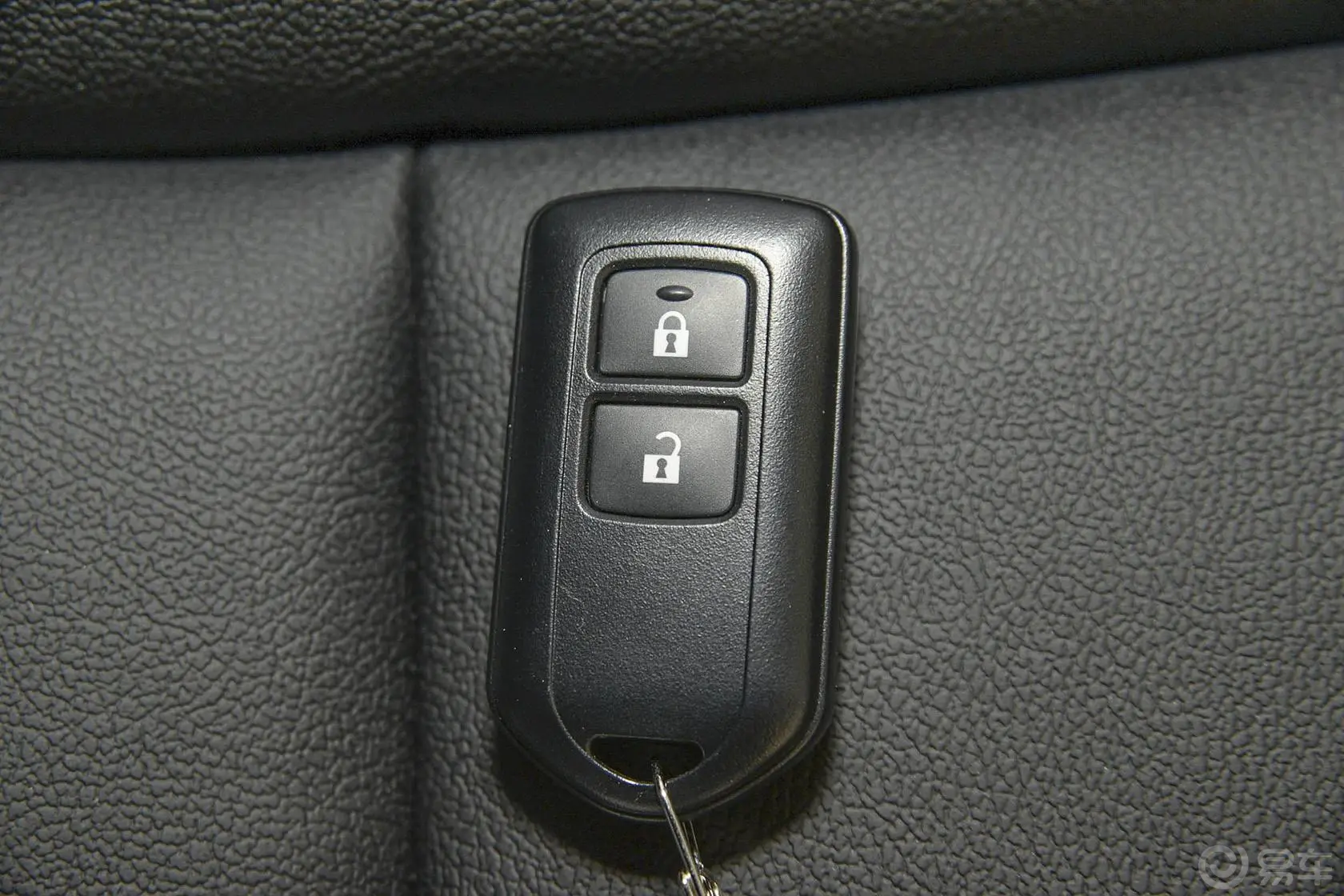 威驰1.5L 自动 智臻版钥匙