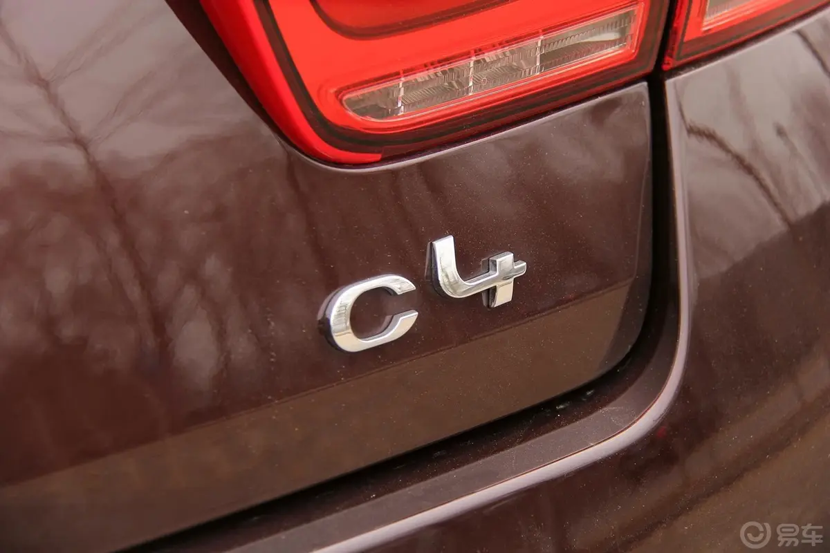 C4世嘉1.6L 自动 豪华版尾标