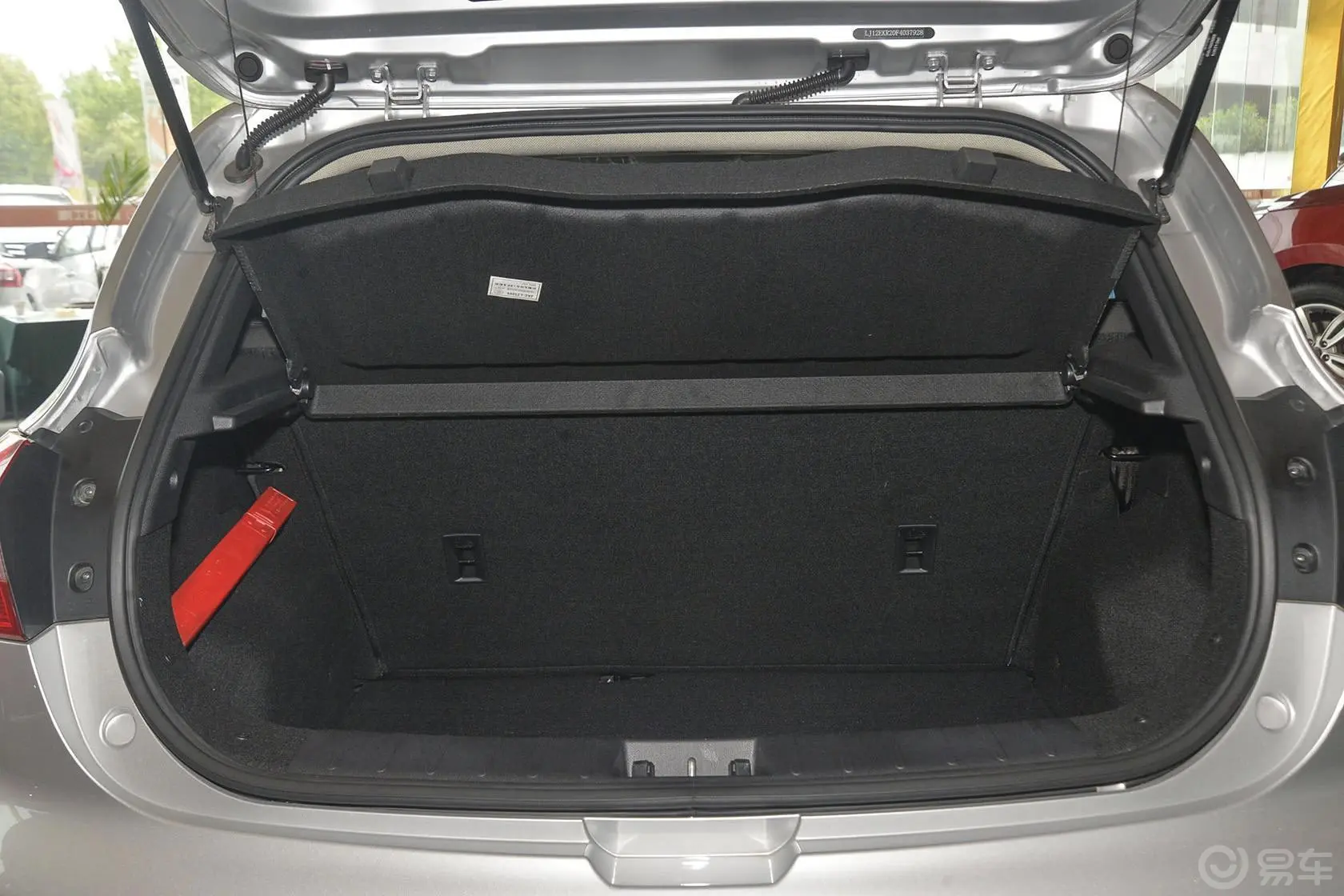 瑞风S21.5L CVT 豪华型行李箱空间