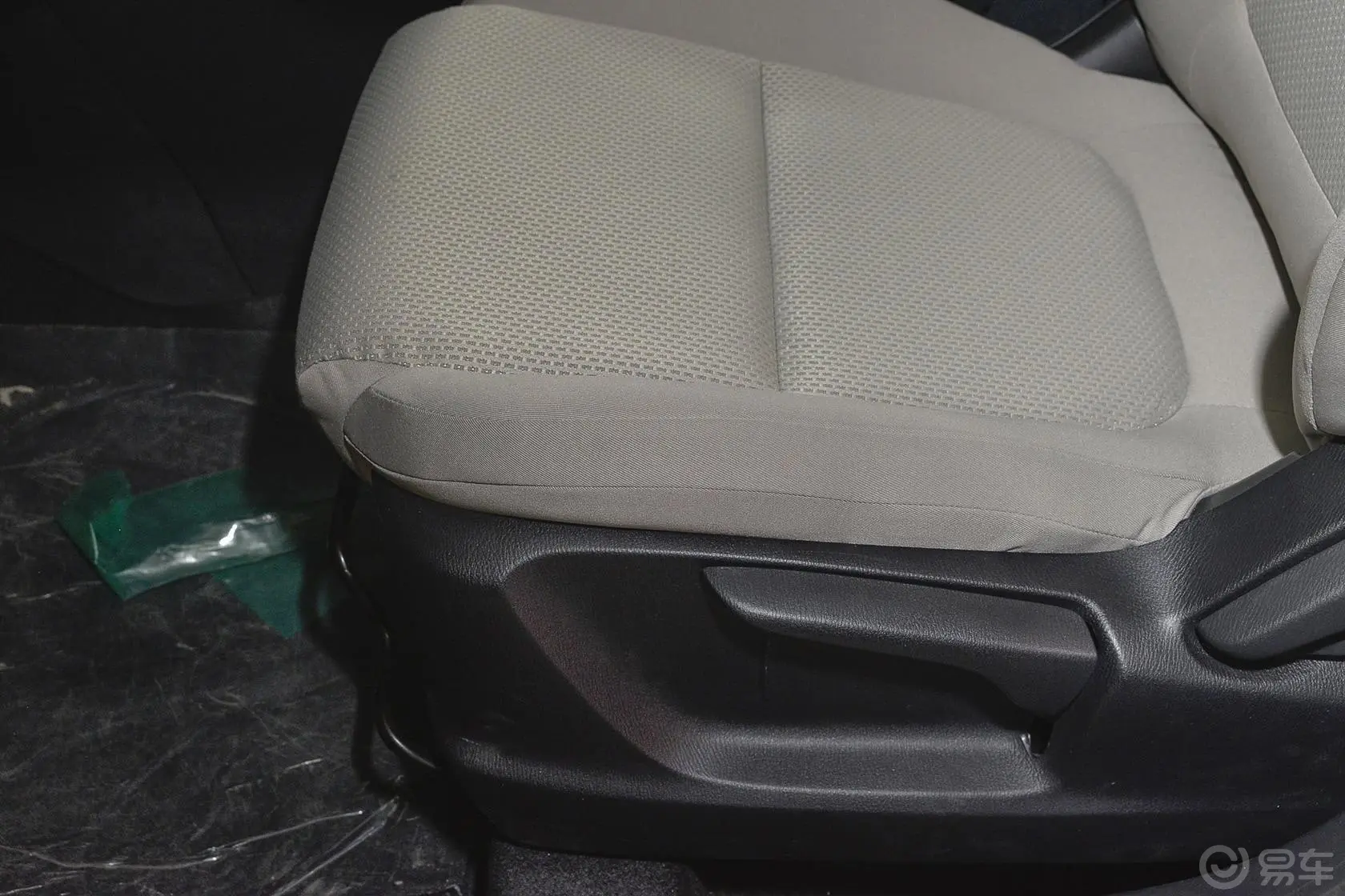 马自达CX-52.0L 手动 两驱 舒适版座椅调节键