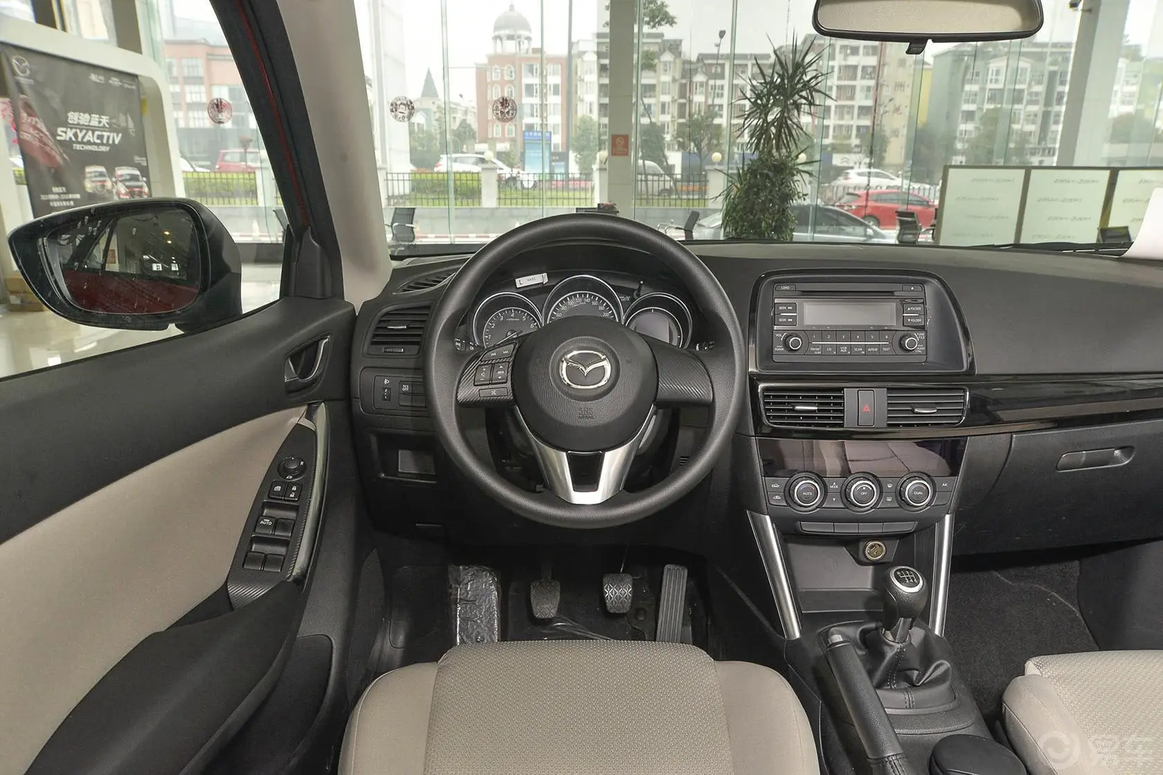 马自达CX-52.0L 手动 两驱 舒适版中控台驾驶员方向