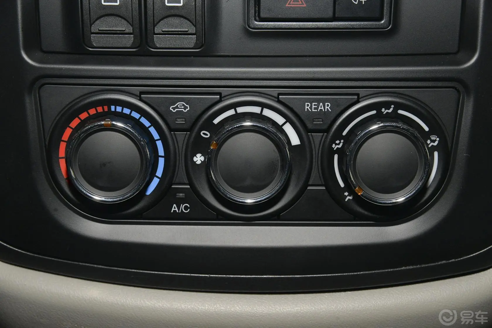 菱智V3 1.5L 手动 7座 标准型 国五空调