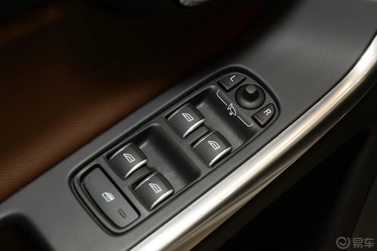 沃尔沃XC60T5 智远版车窗升降键