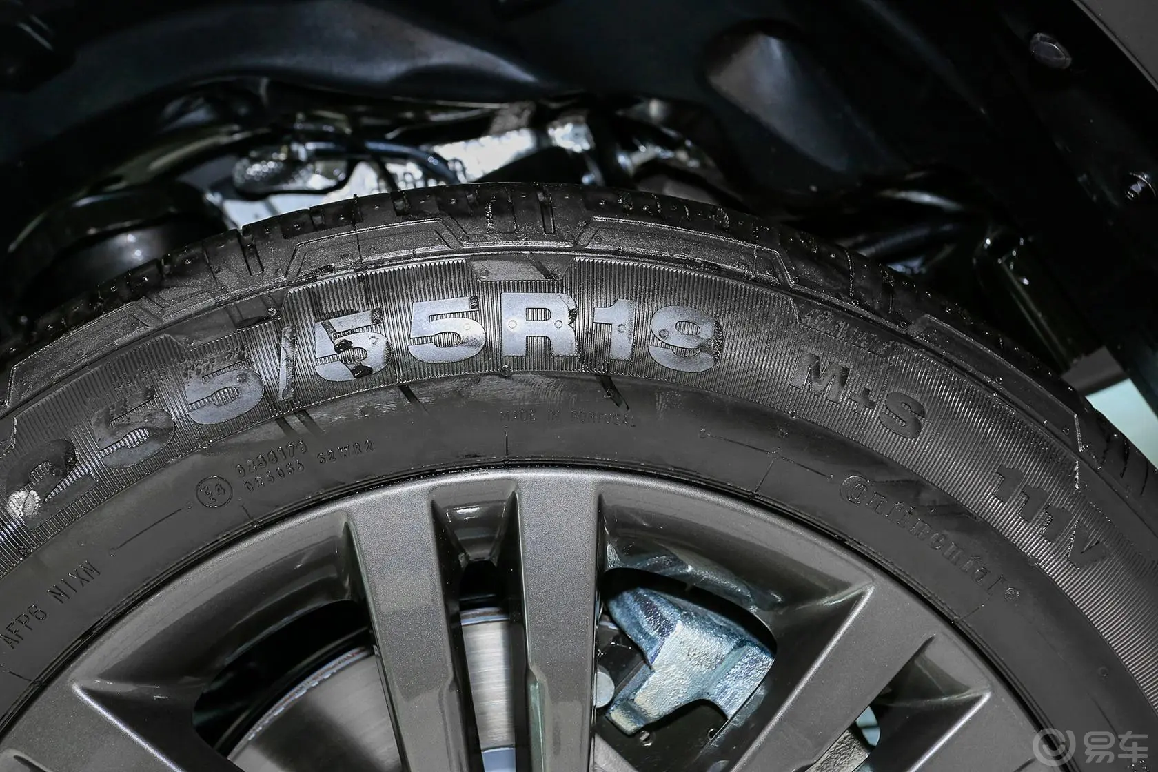 发现3.0 SC 曜黑典藏版 HSE轮胎规格