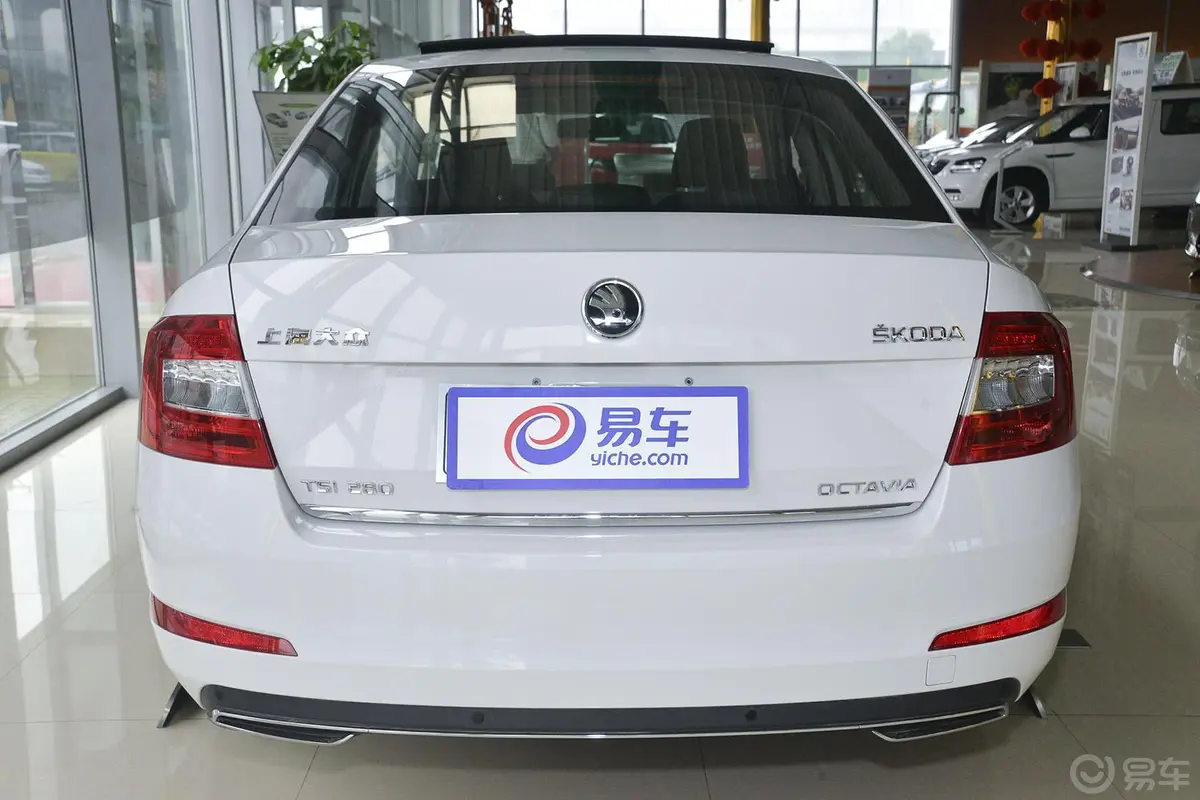 明锐280TSI DSG智行版正后水平