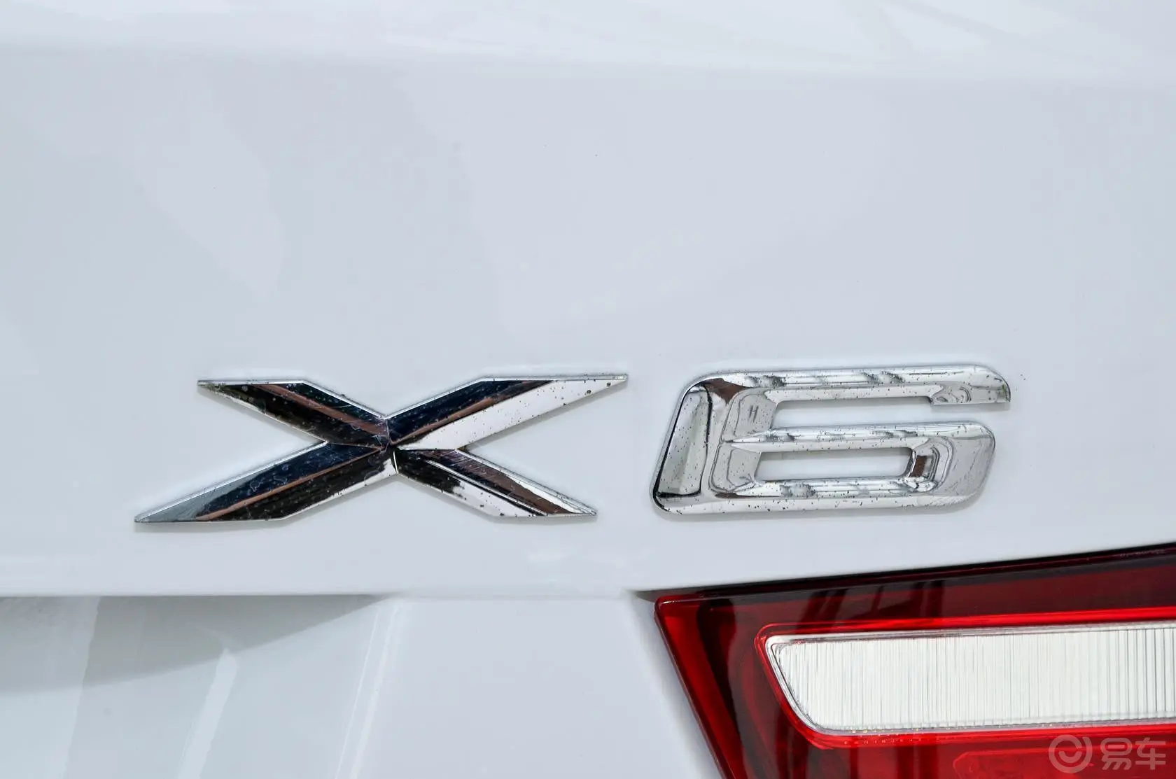 宝马X6xDrive35i 中东版尾标