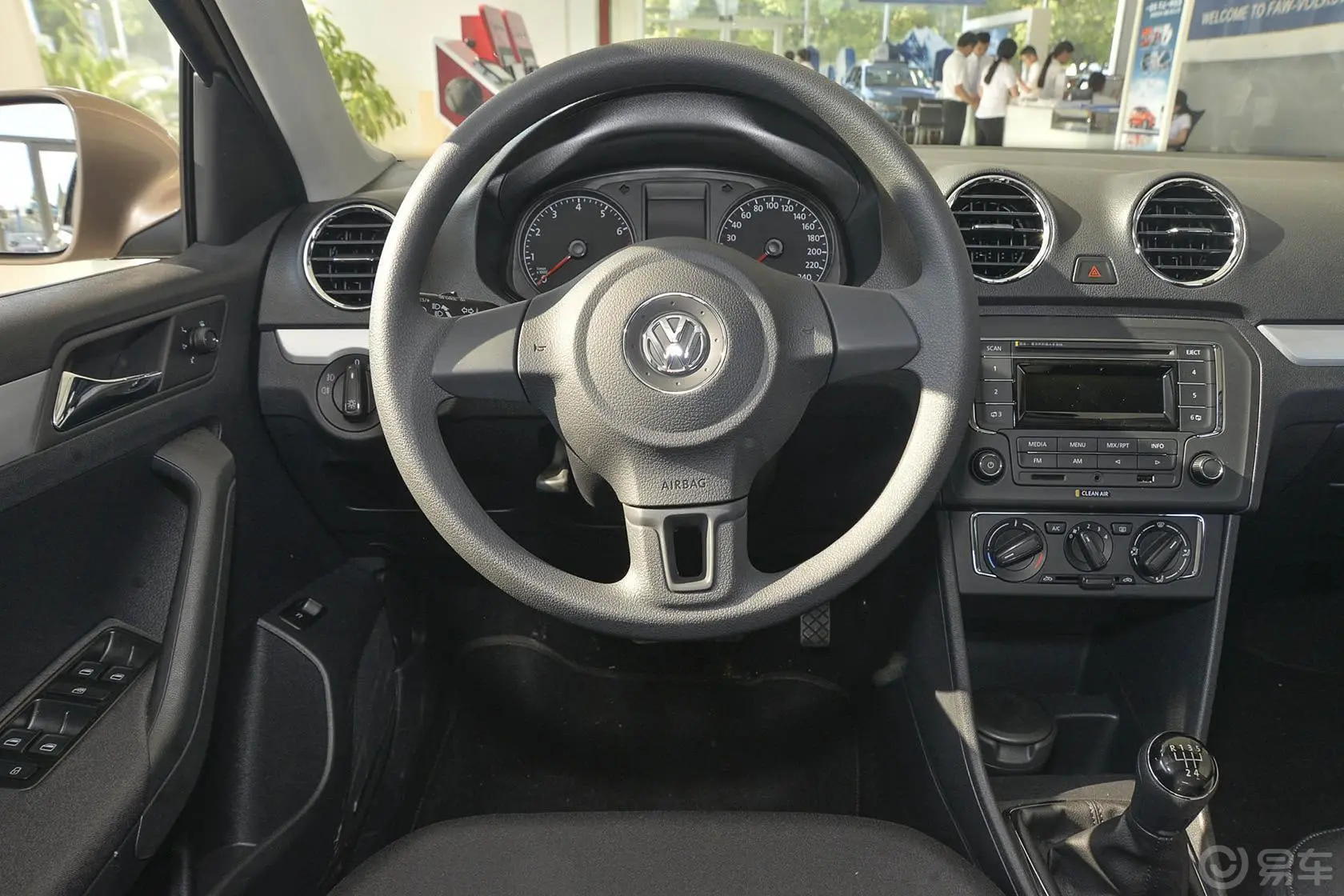 捷达质惠版 1.6L 手动舒适型驾驶位区域