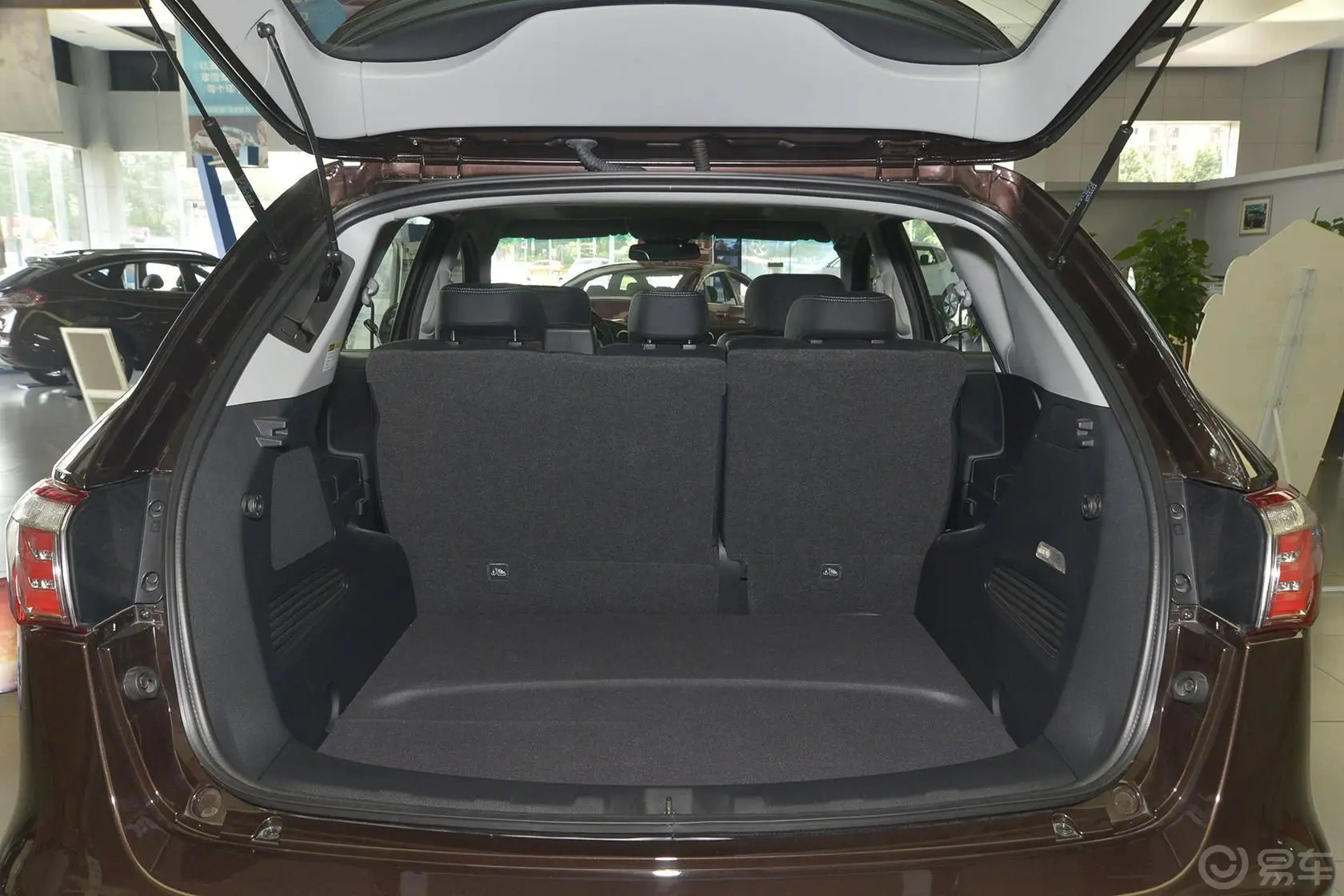 大7 SUV2.2T 手自一体 两驱 智尊版行李箱空间