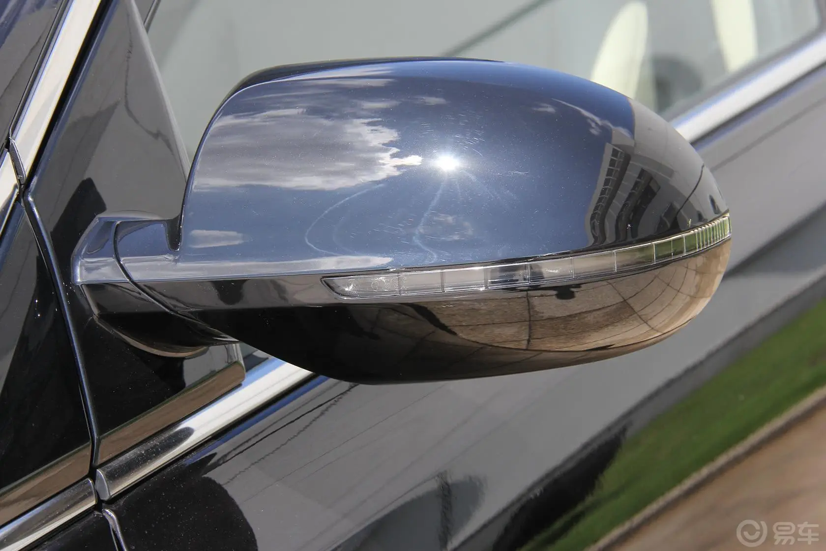 众泰Z5001.5T CVT 豪华型后视镜转向灯（前）