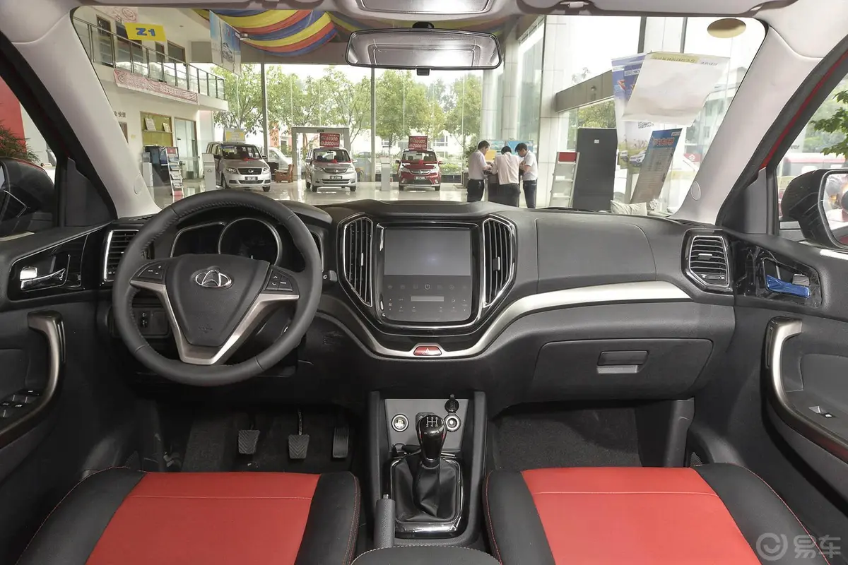 长安欧尚CX701.6L 手动 舒适版驾驶位区域