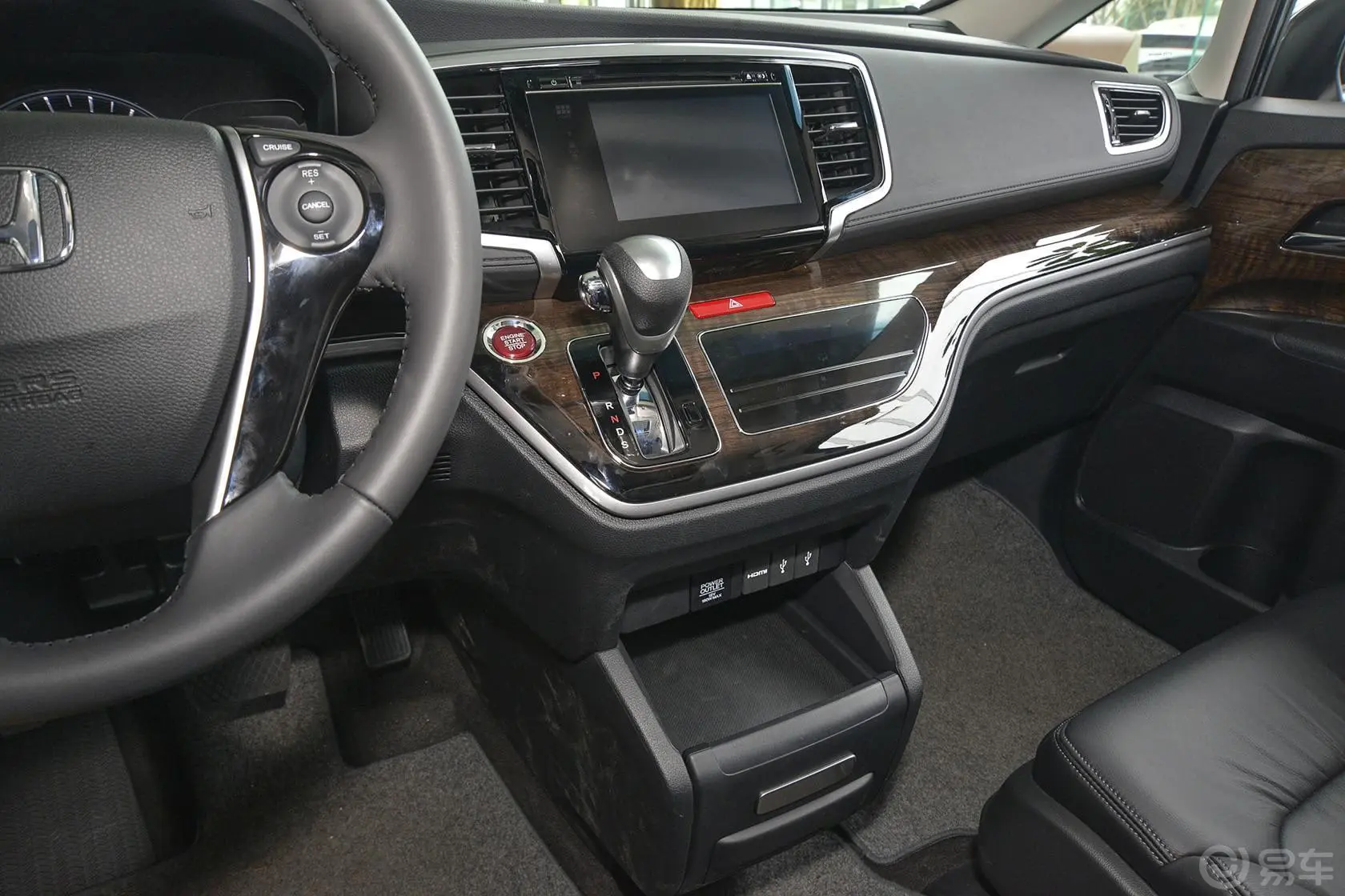奥德赛改款 2.4L 自动 智享版中控台驾驶员方向