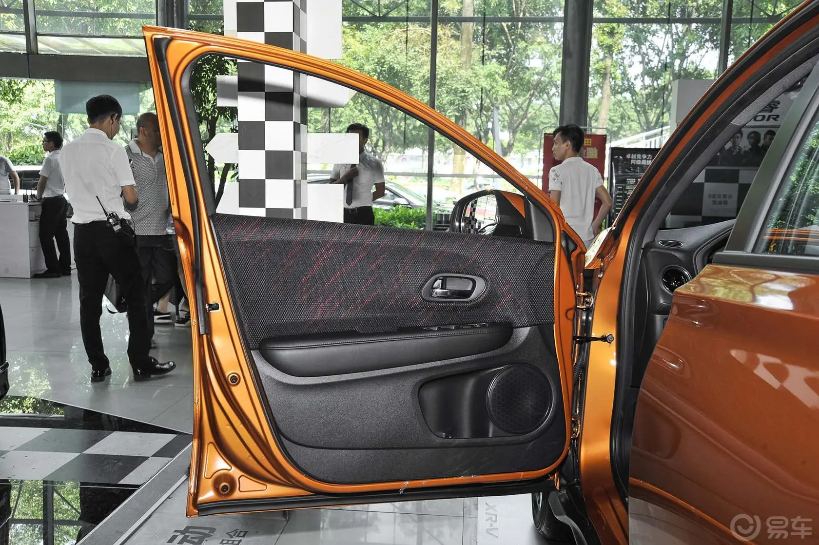 本田XR-V1.8L EXi 手动 舒适版驾驶员侧车门内门板