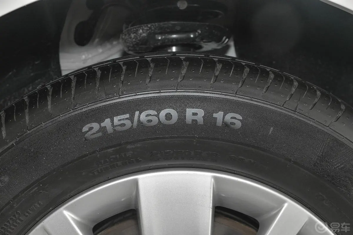 夏朗1.4T DSG 280TSI 乐享型 国VI轮胎规格