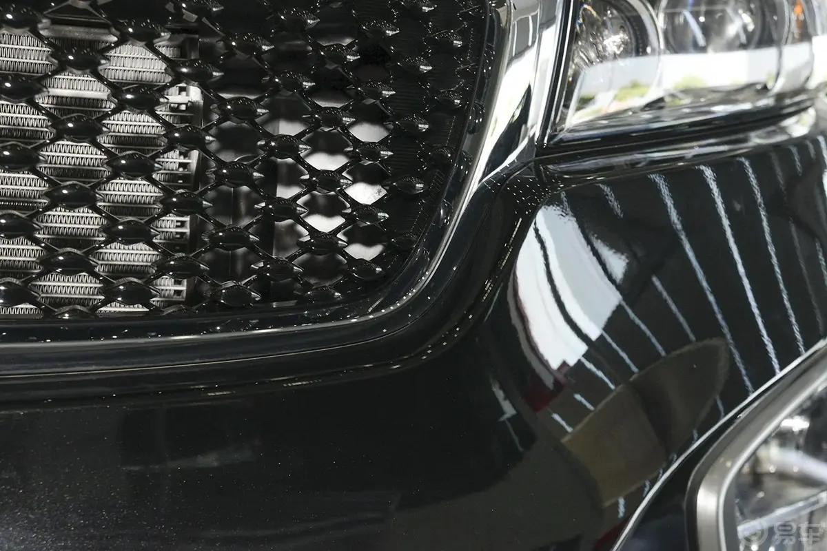 索兰托索兰托L 2.4GDI 汽油 4WD 定制版 七座 国IV外观