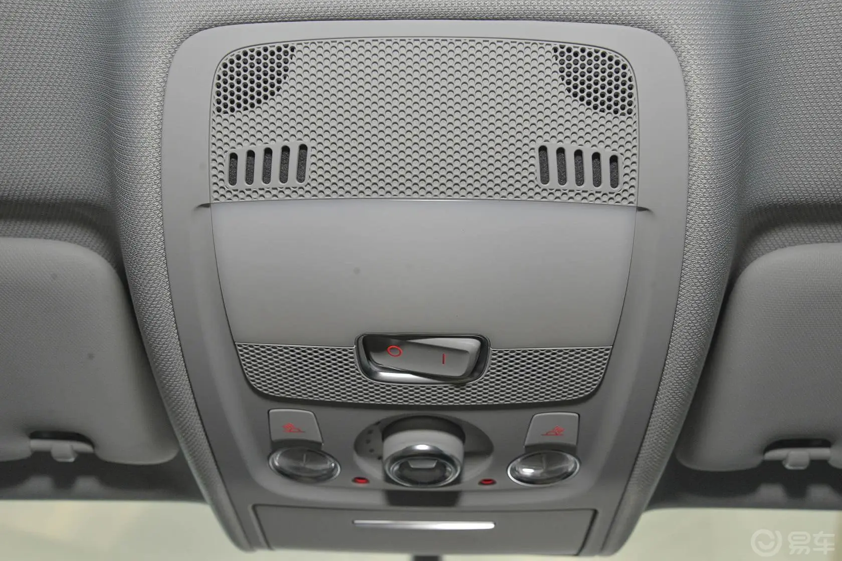 奥迪A5改款 Sportback 45 TFSI quattro前排车顶中央控制区