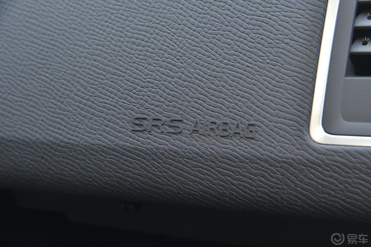 沃尔沃XC60T5 AWD 智越版内饰