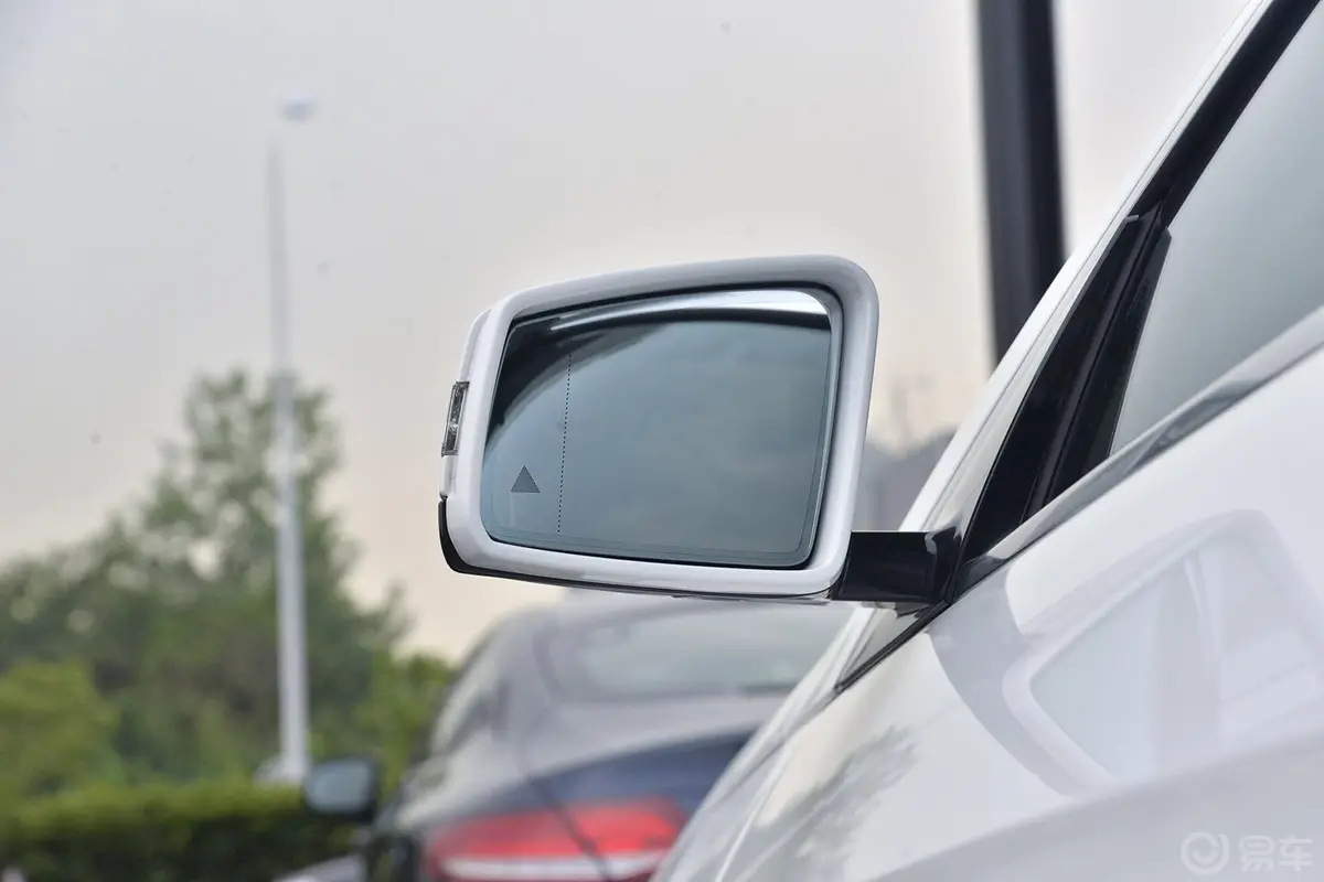 奔驰E级(进口)E260 Coupe 敞篷版后视镜镜面（后）