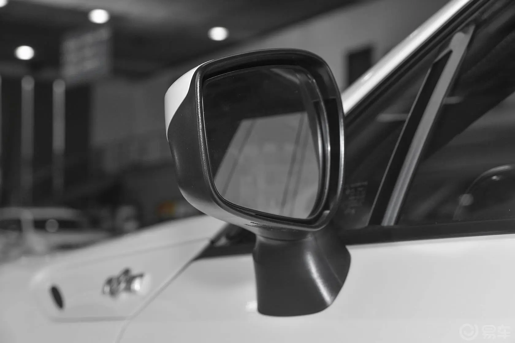 丰田862.0L 自动 豪华型后视镜镜面（后）