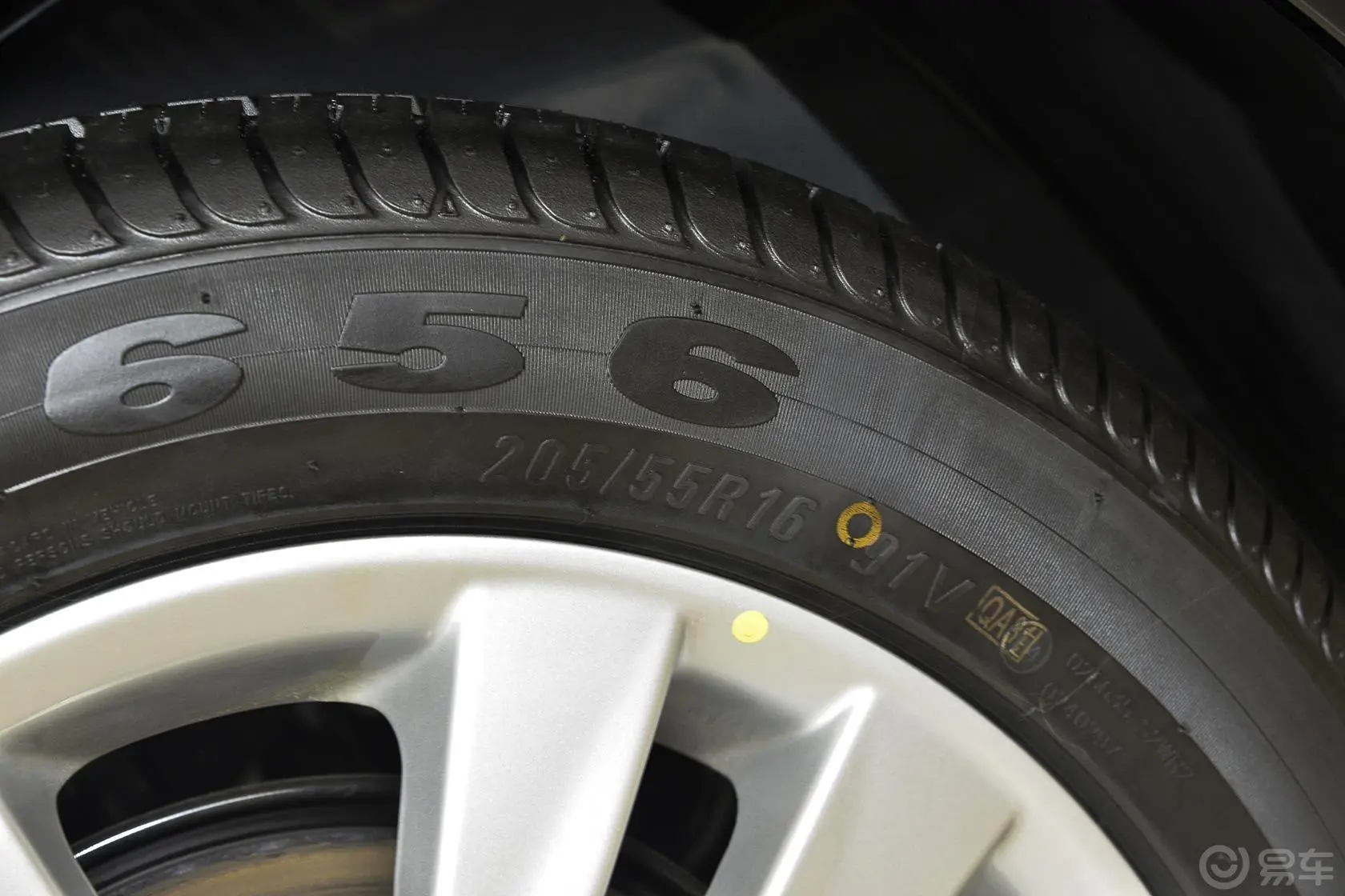 荣威3601.5L 自动 豪华版轮胎规格