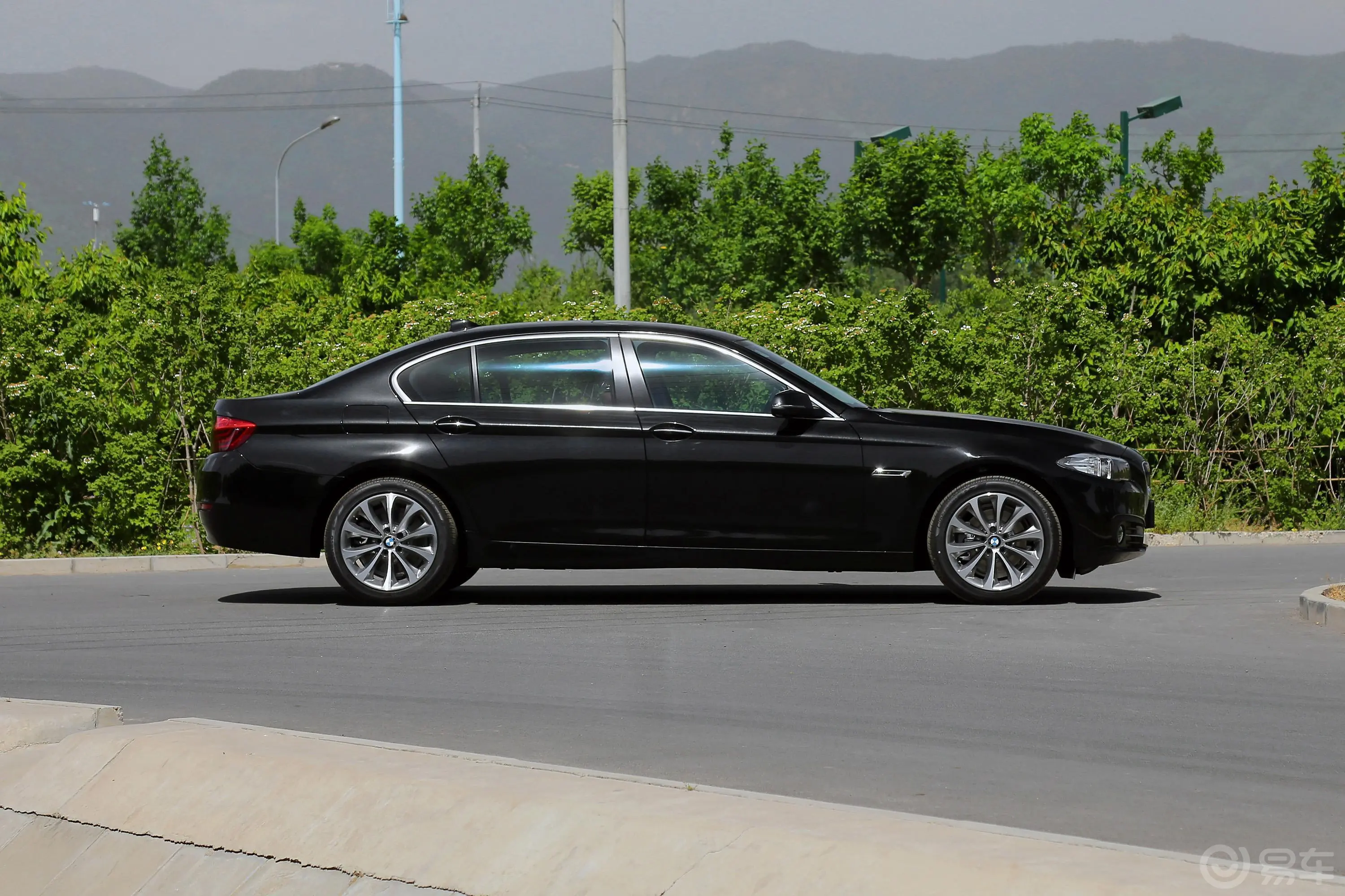 宝马5系525Li 领先型外观