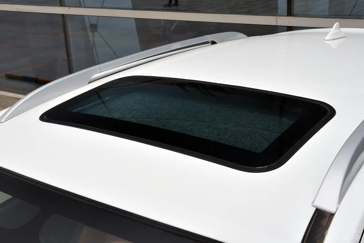 海马S5强动力版 1.5T CVT 尊贵版天窗