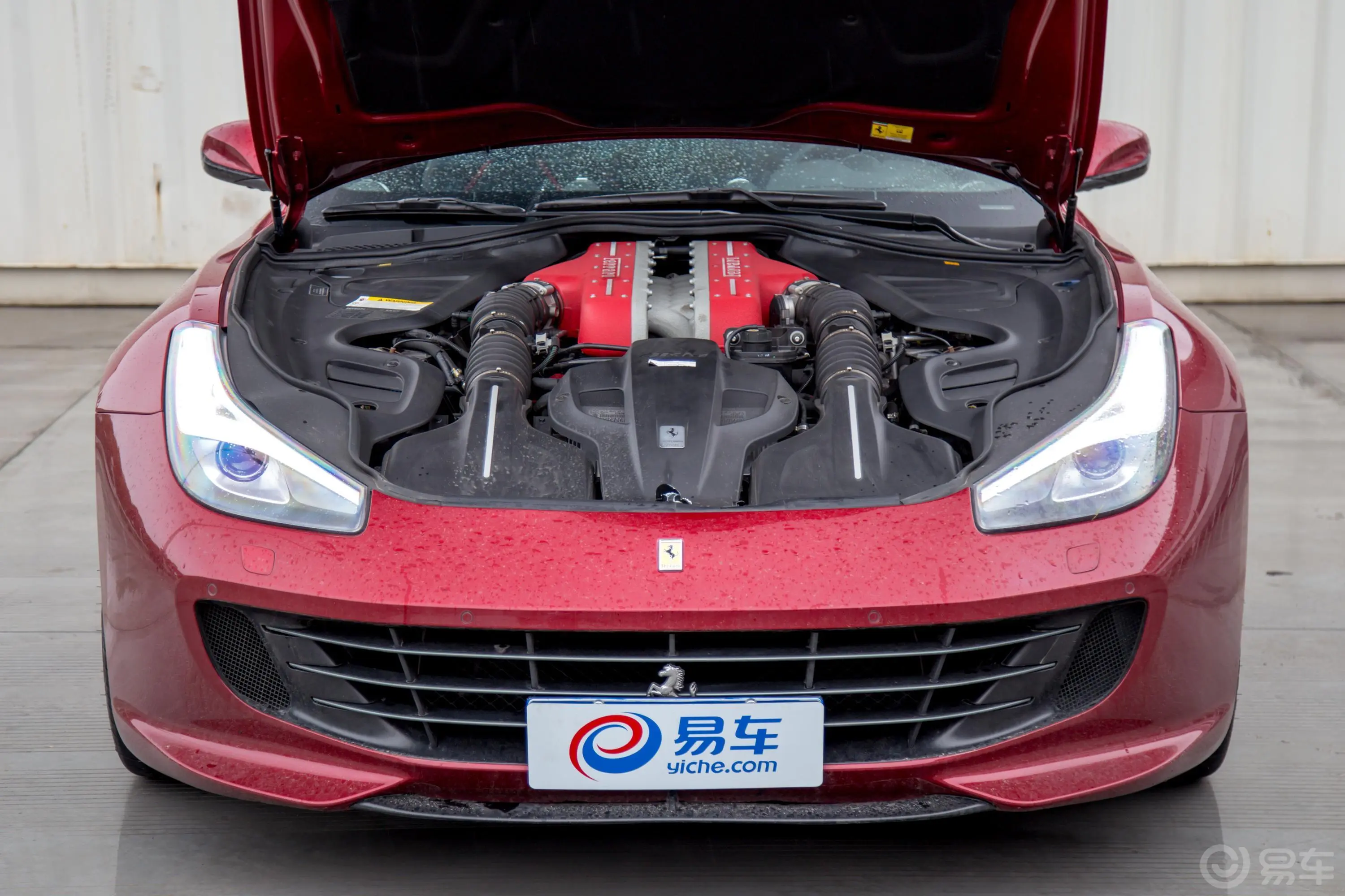 GTC4Lusso6.3L V12外观