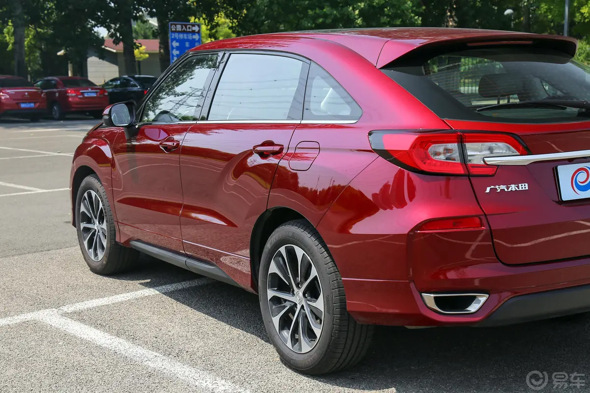 冠道240TURBO CVT 两驱 尊享版 国V外观