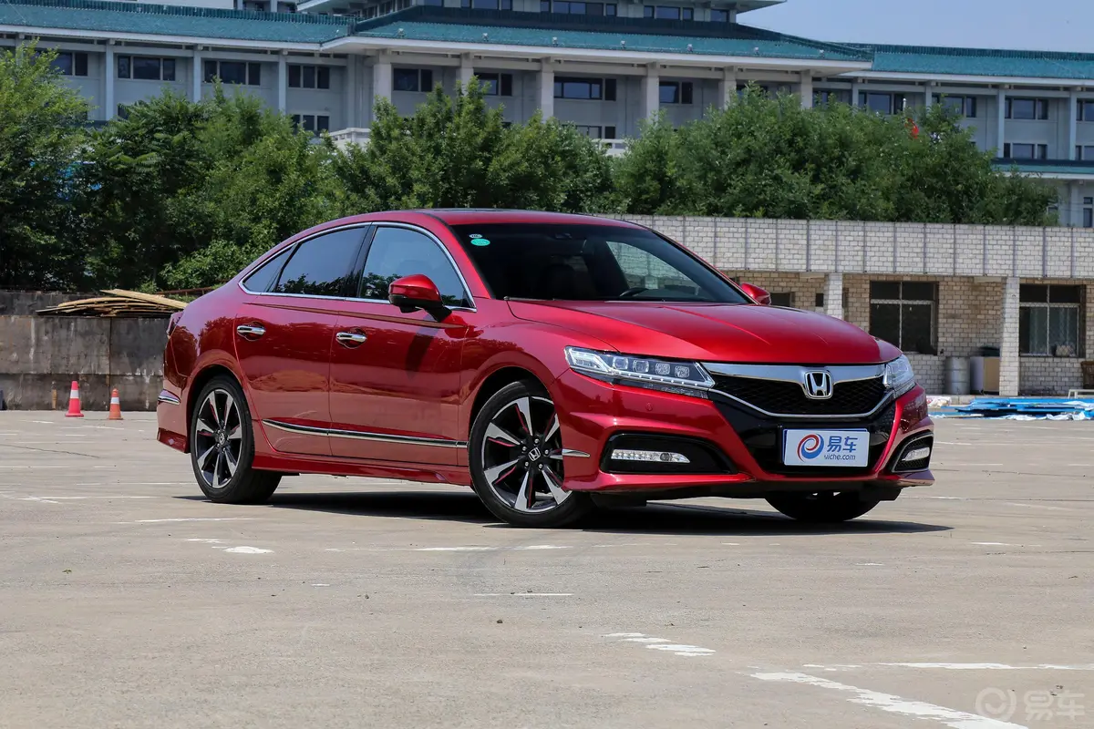 思铂睿2.4L Si外观