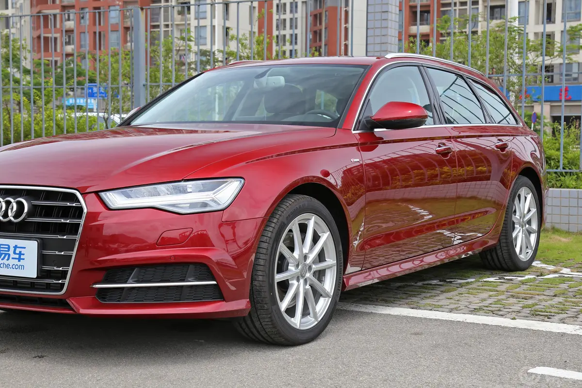 奥迪A6Avant 40 TFSI 运动版外观