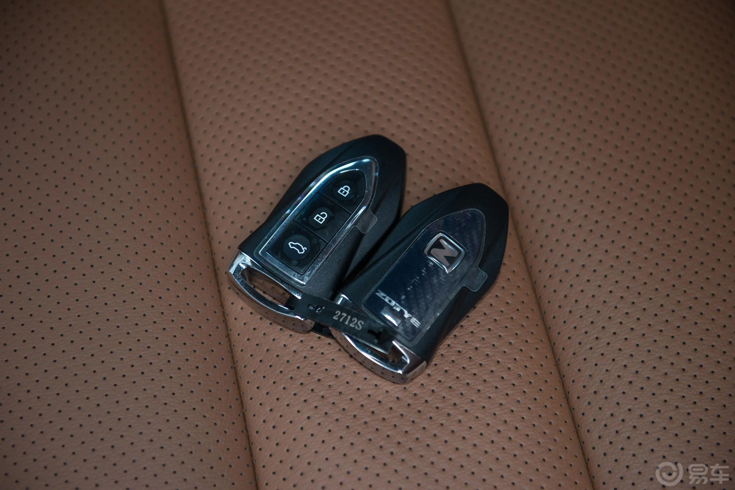 众泰T600 Coupe1.8T 双离合 尊享版钥匙正面