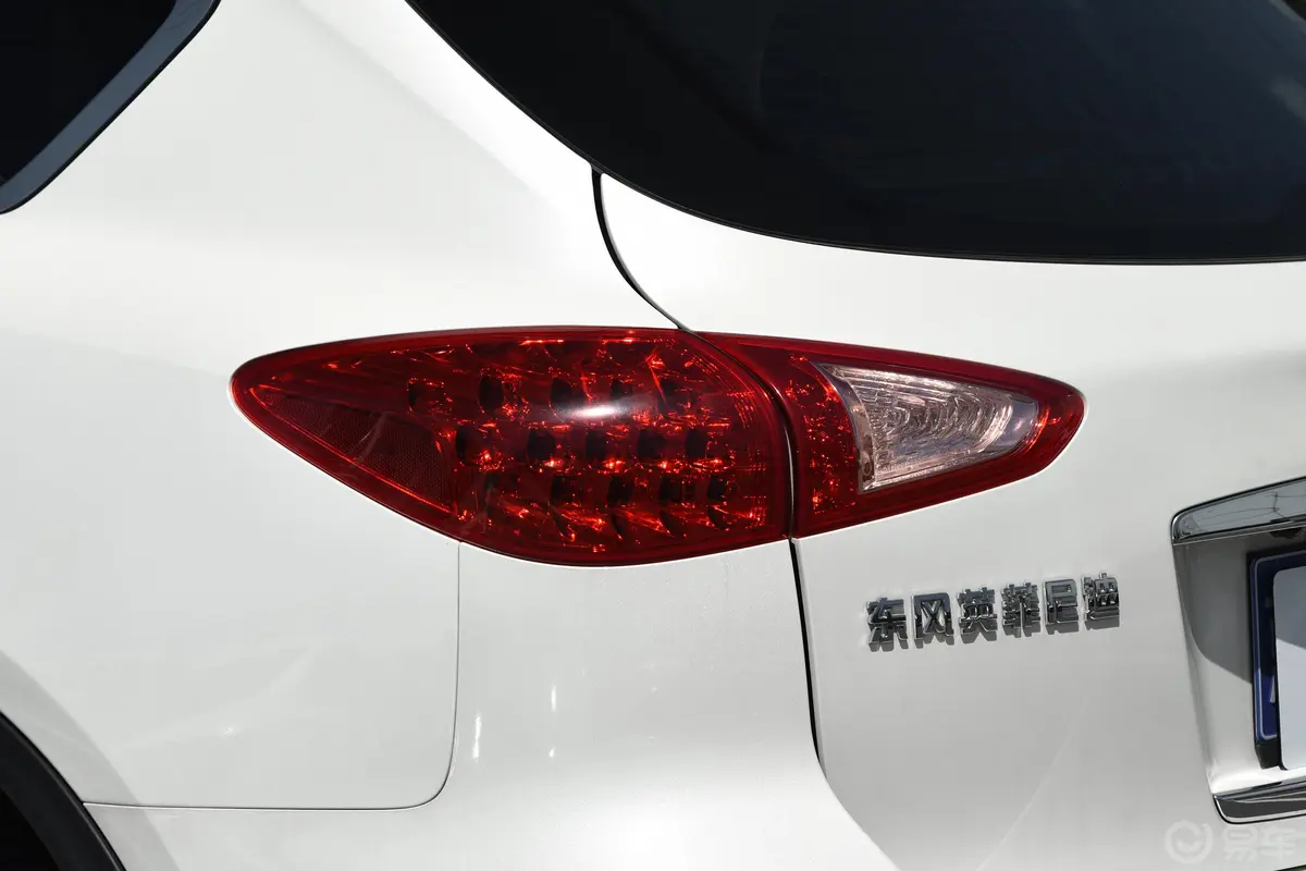 英菲尼迪QX502.5L 豪华版外观