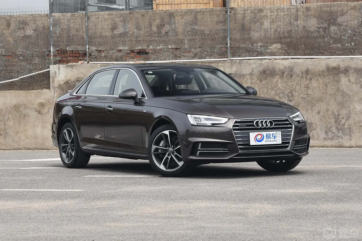 奥迪A4LPlus 45 TFSI quattro 运动版外观