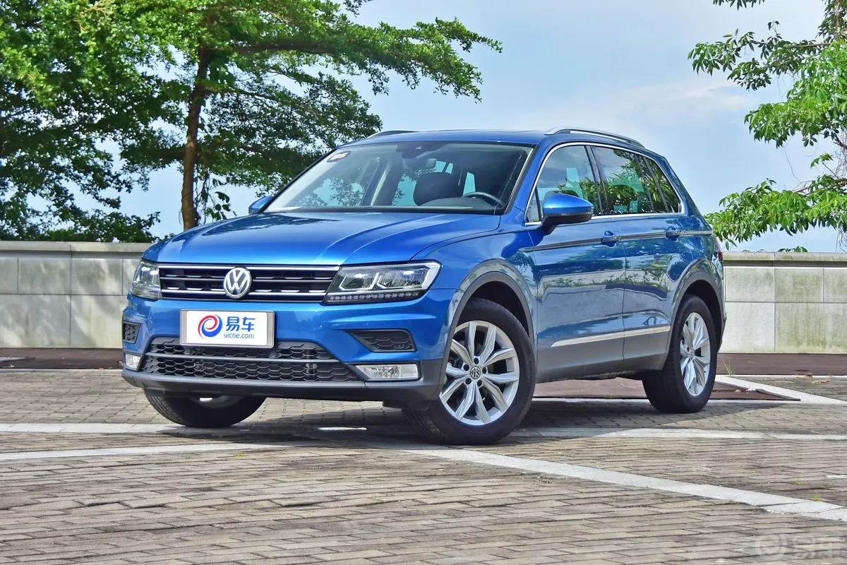 Tiguan280TSI 两驱 精英版侧前45度车头向左水平