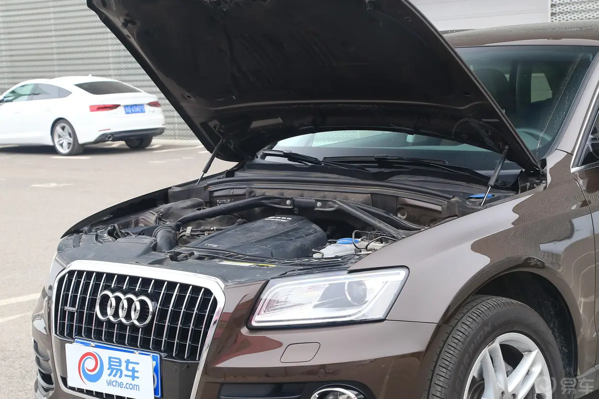 奥迪Q540TFSI 舒适版外观