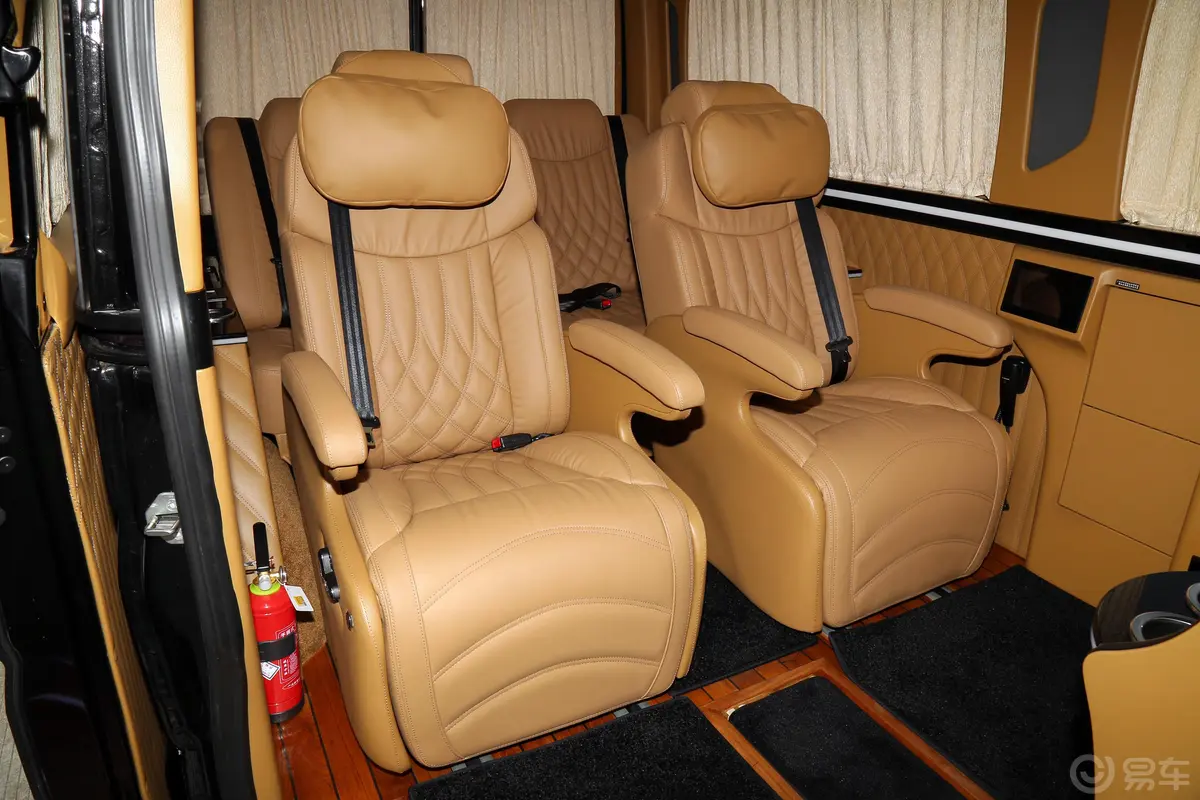 卡升C10C10商旅尊贵型A+款后排座椅