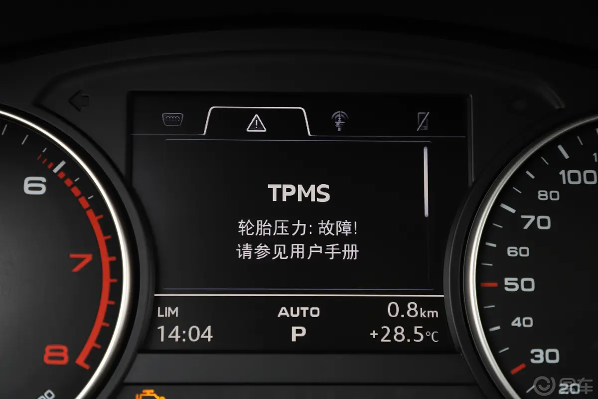 奥迪A4LPlus 40 TFSI 进取版内饰