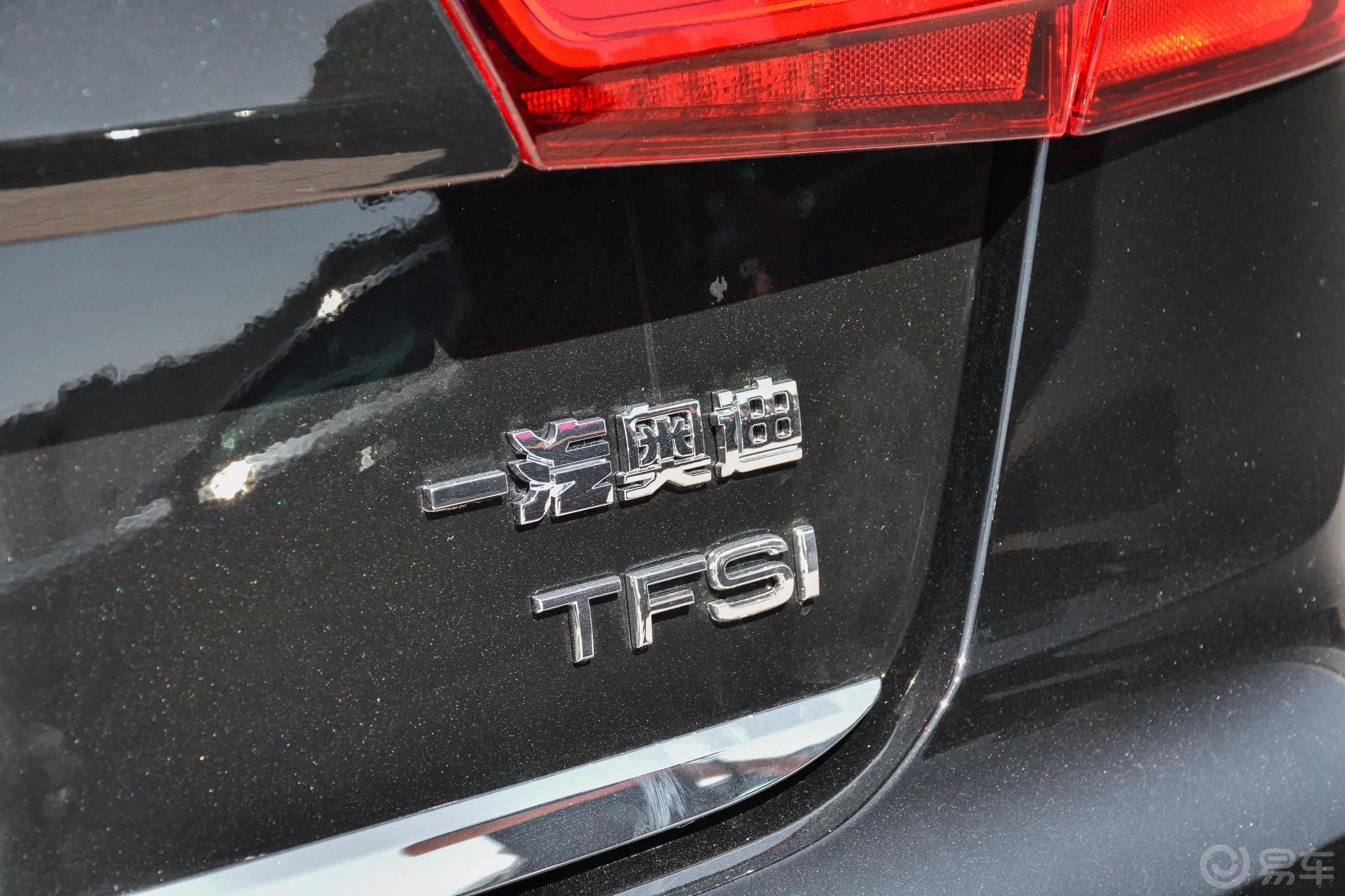 奥迪A6L30周年纪念版 TFSI 进取版外观