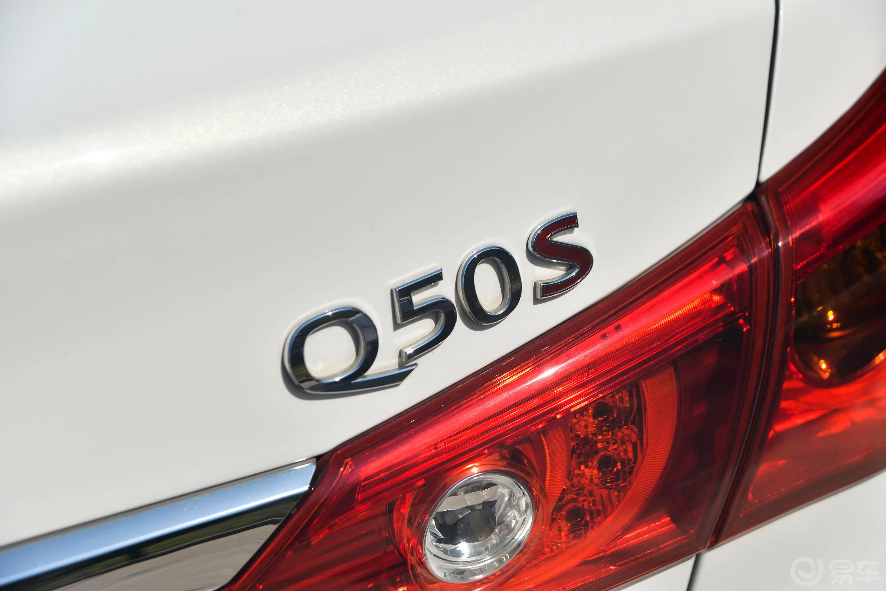 英菲尼迪Q503.7L 豪华运动版外观