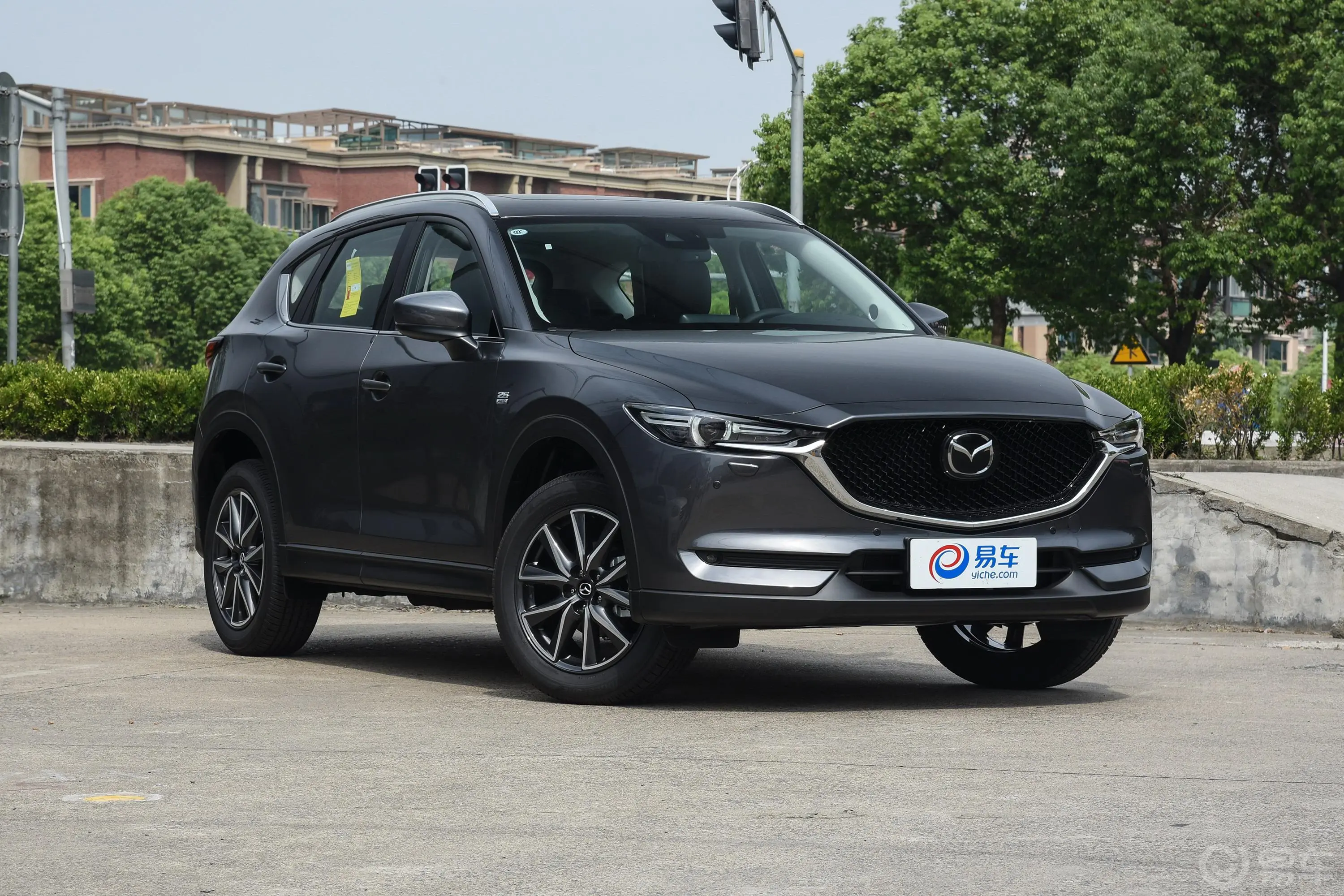 马自达CX-52.5L 手自一体 四驱 旗舰版 国V侧前45度车头向右水平