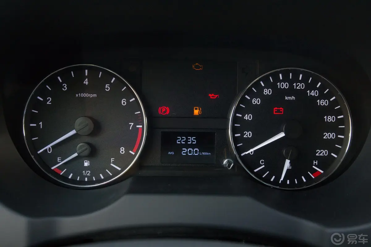 瑞风M3宜家版 1.6L 手动 豪华版内饰