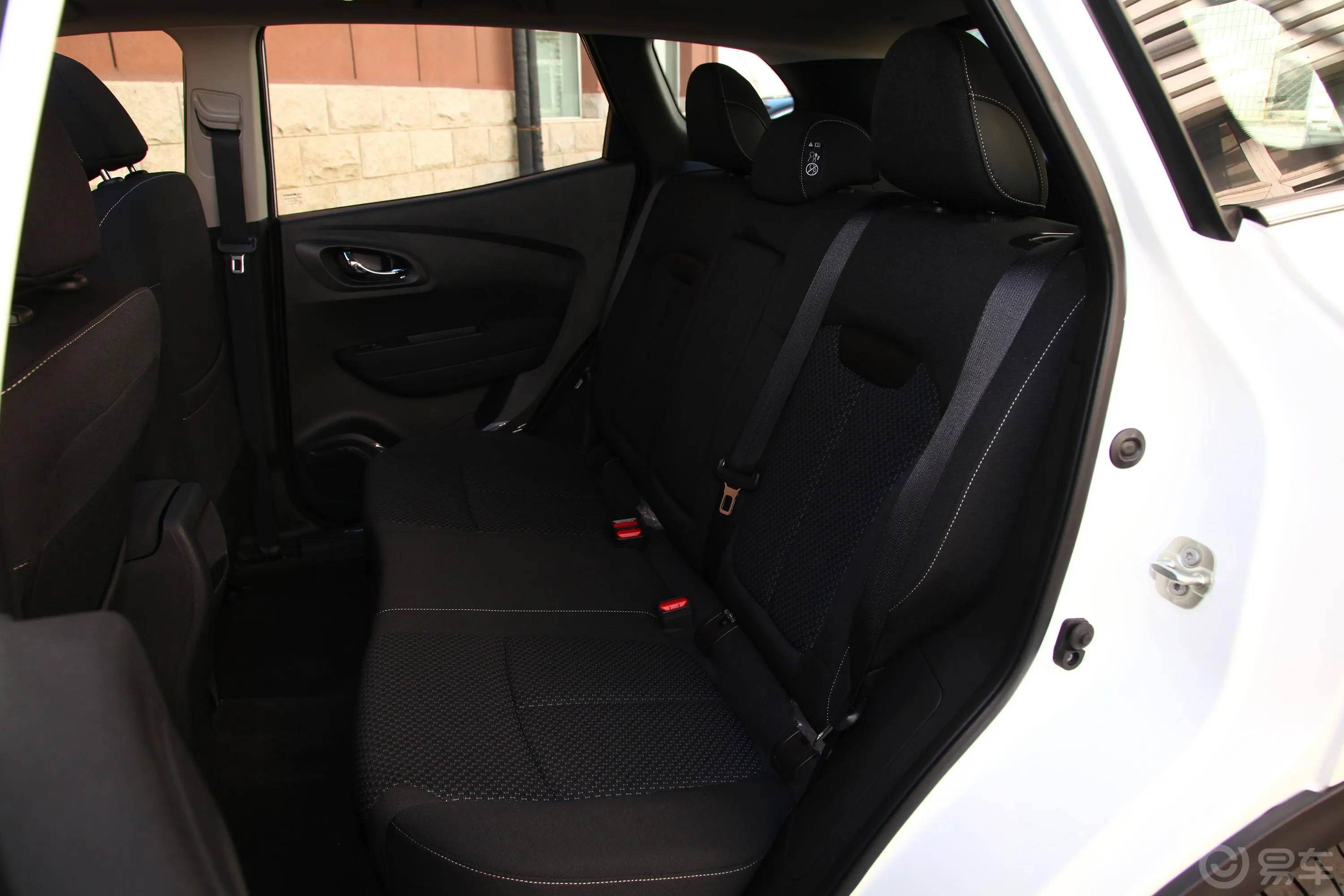 科雷嘉2.0L CVT 两驱 舒适版后排座椅