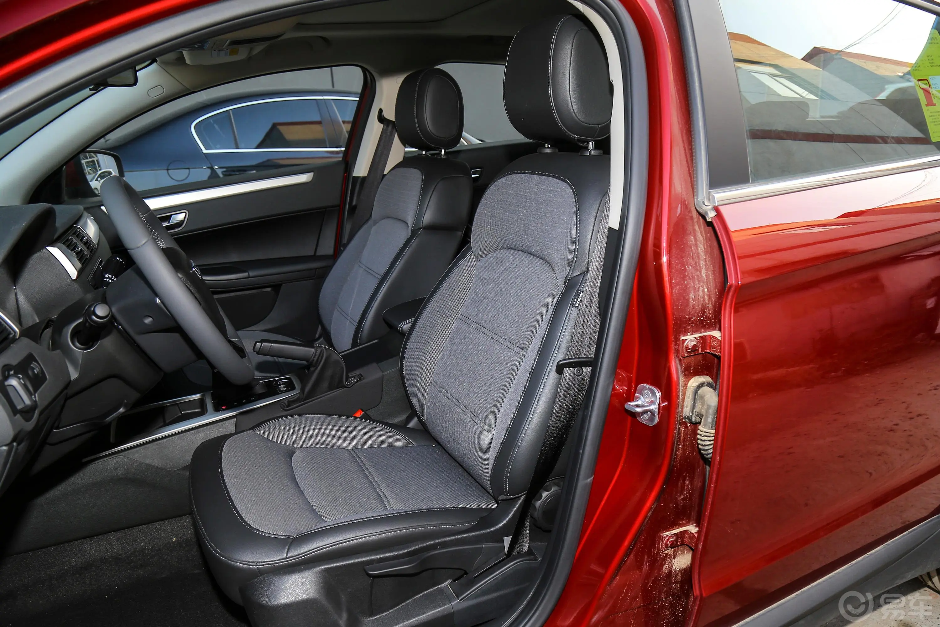 观致3都市SUV 1.6T 双离合 致悦版驾驶员座椅