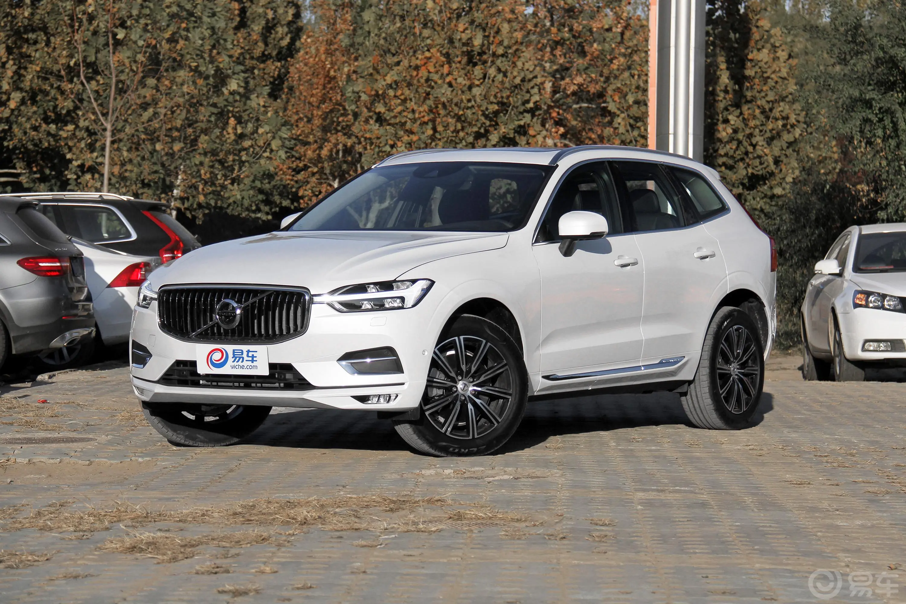 沃尔沃XC60T5 四驱 智雅豪华版外观