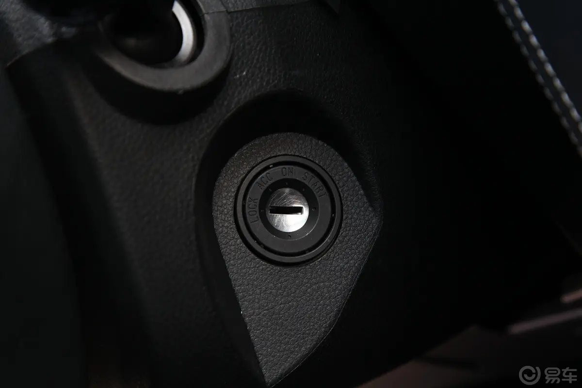 优6 SUV改款 1.6T 手自一体 时尚版钥匙孔或一键启动按键