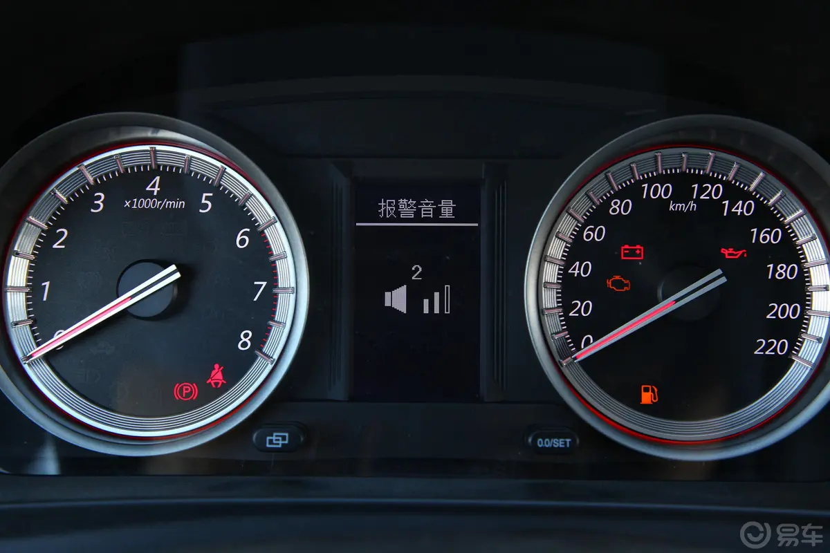 景逸S501.6L CVT 尊享版内饰