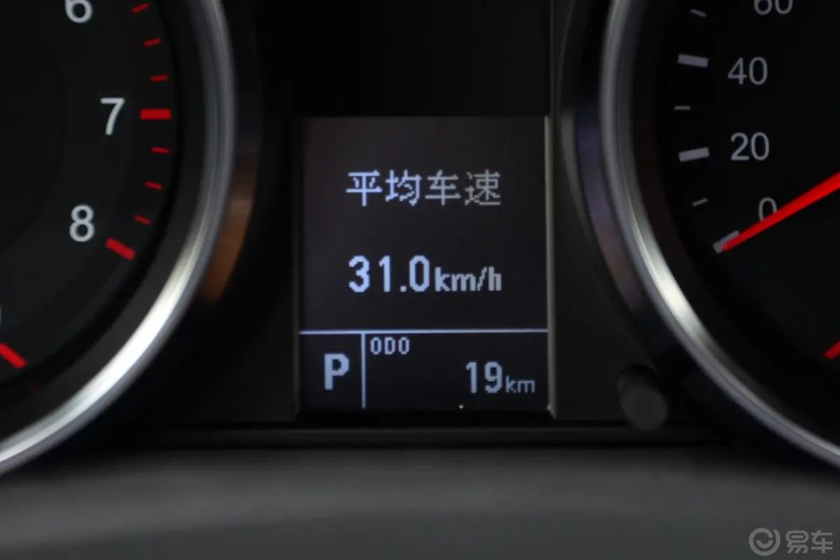 哈弗M61.5T 手自一体 尊贵版内饰